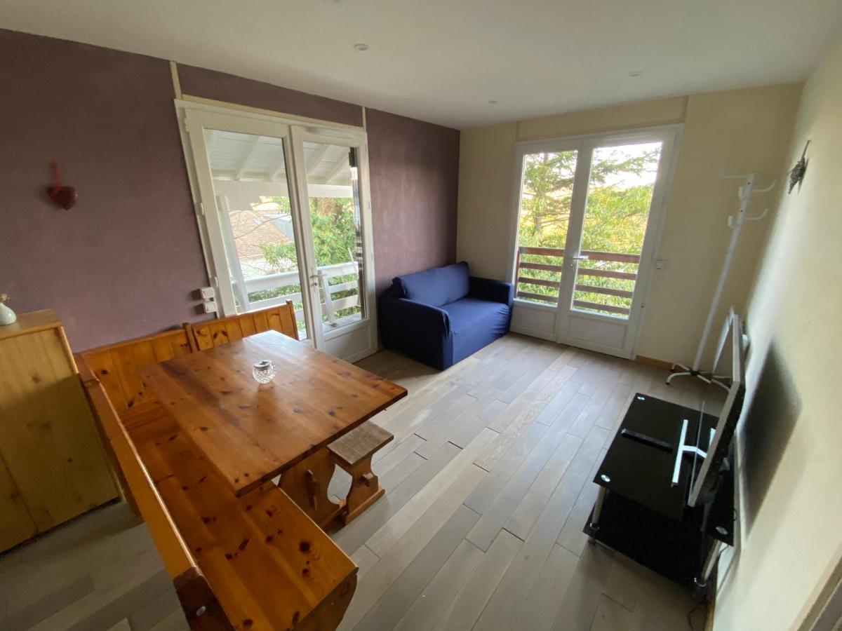 Chalet En Bord De Seine Villa Le Coudray-Montceaux Bagian luar foto